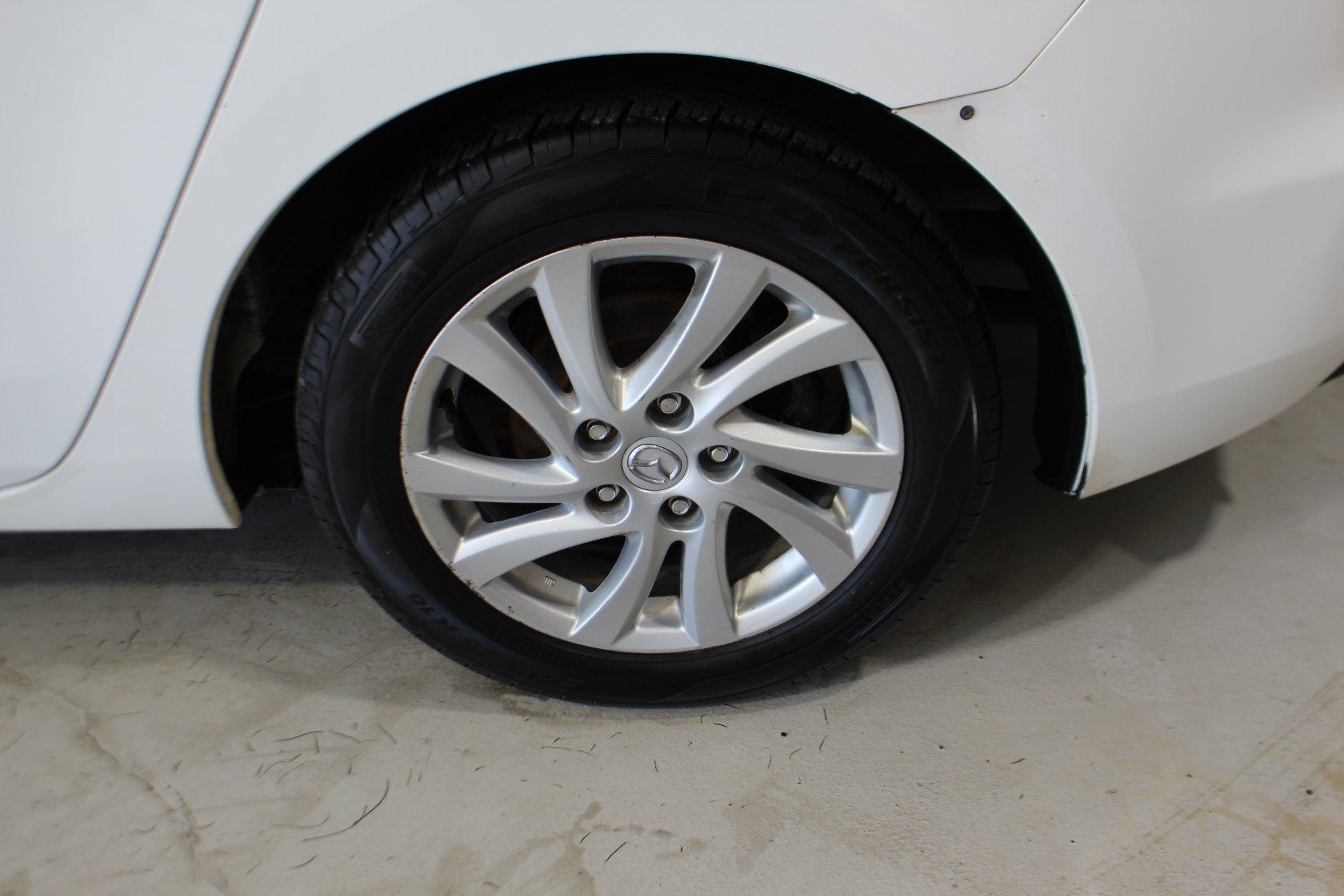 Mazda MAZDA3 2012 - Image 8