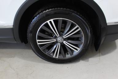 Volkswagen Tiguan 2020 - Thumbnail 9