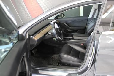 Tesla Model 3 2018 - Thumbnail 11