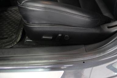 Tesla Model 3 2018 - Thumbnail 12