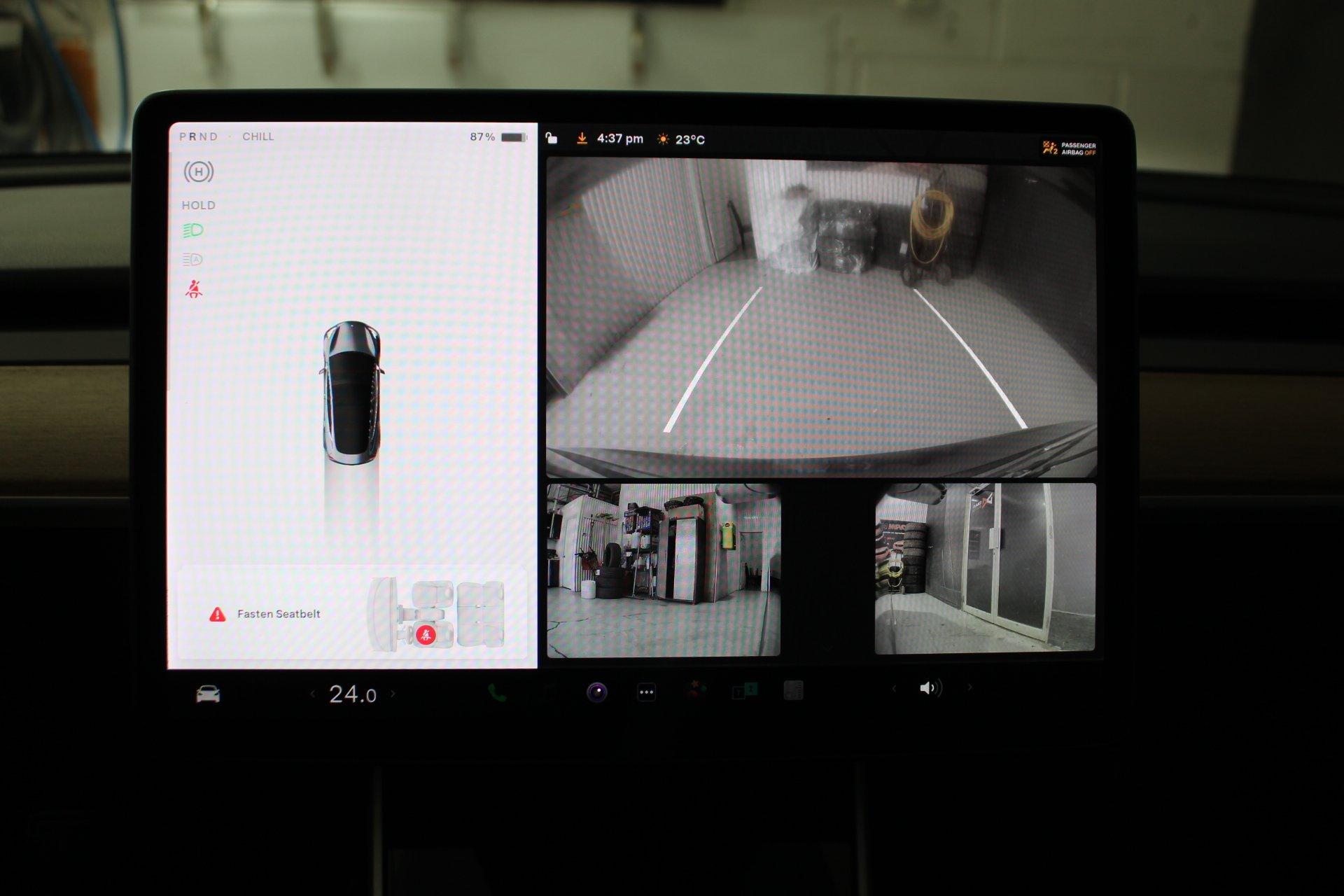 Tesla Model 3 2018 - Image 17