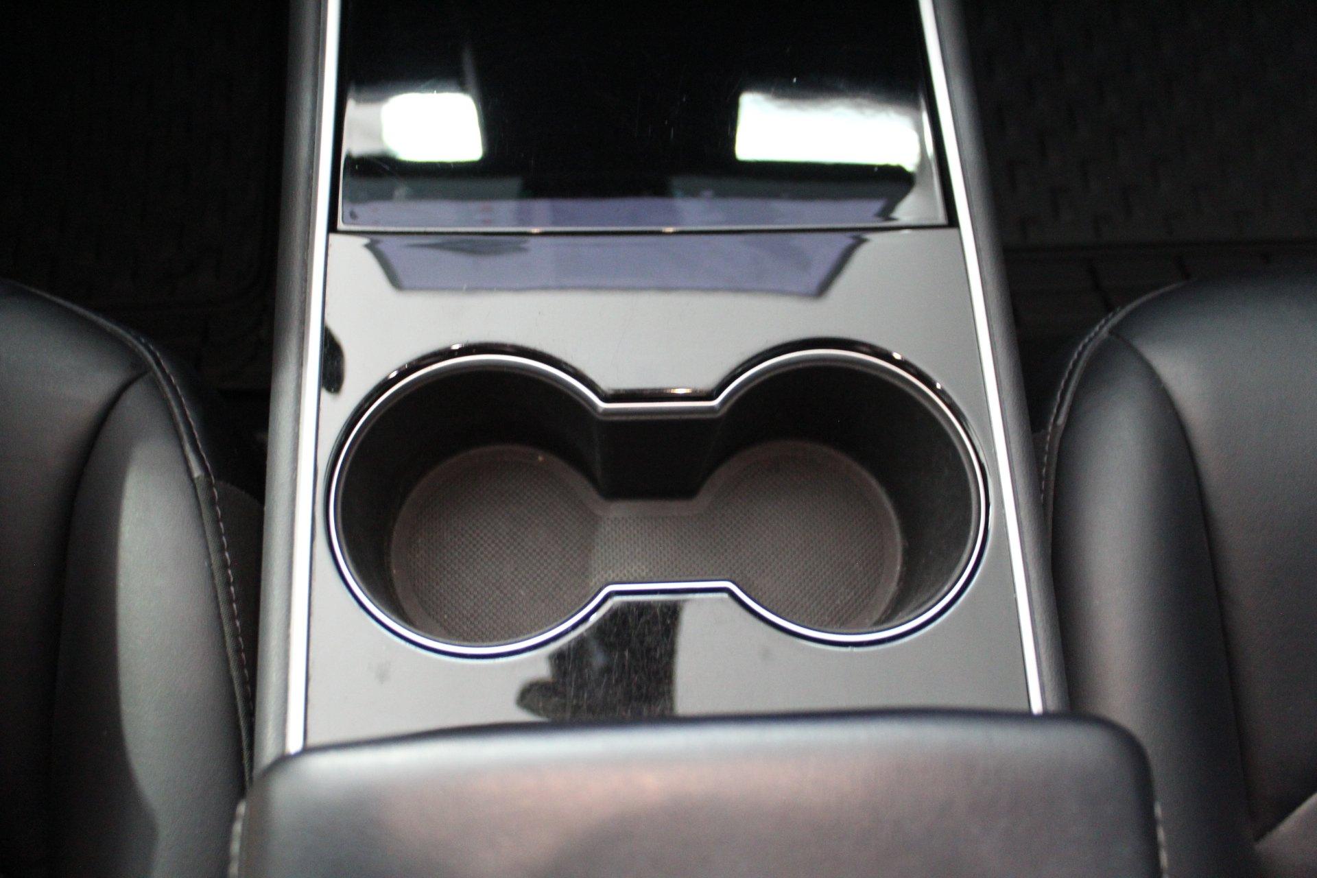 Tesla Model 3 2018 - Image 20