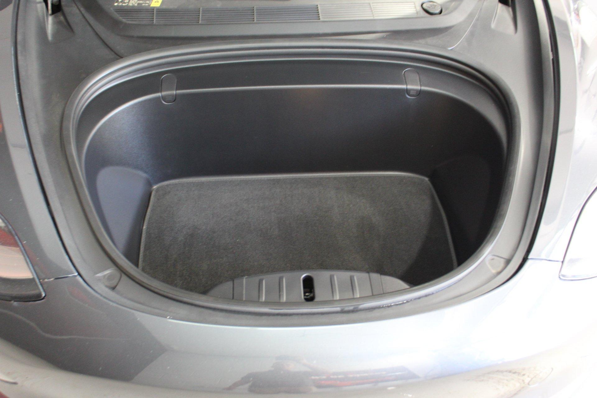 Tesla Model 3 2018 - Image 23