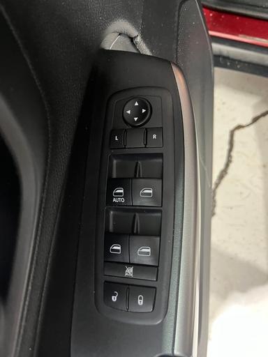 Jeep Cherokee 2019 - Thumbnail 6