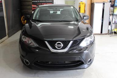 Nissan Qashqai 2017 - Thumbnail 4