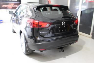 Nissan Qashqai 2017 - Thumbnail 8