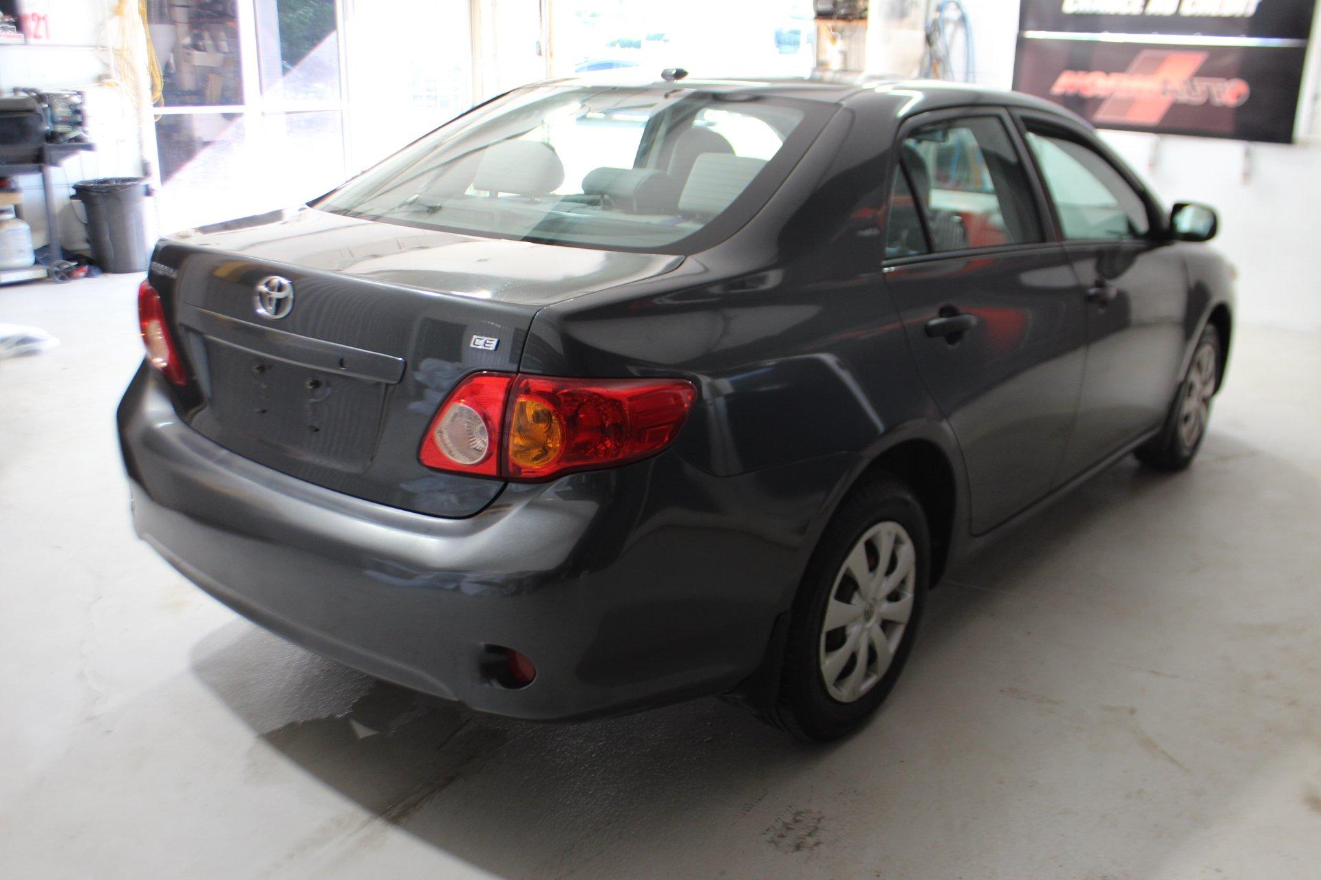 Toyota Corolla 2010 - Image 6