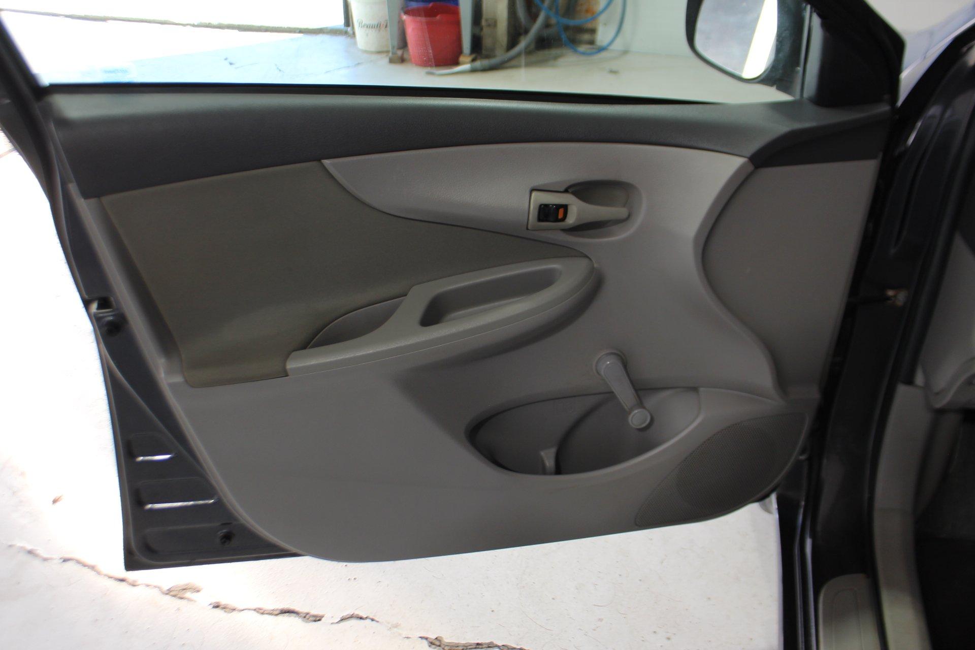 Toyota Corolla 2010 - Image 9