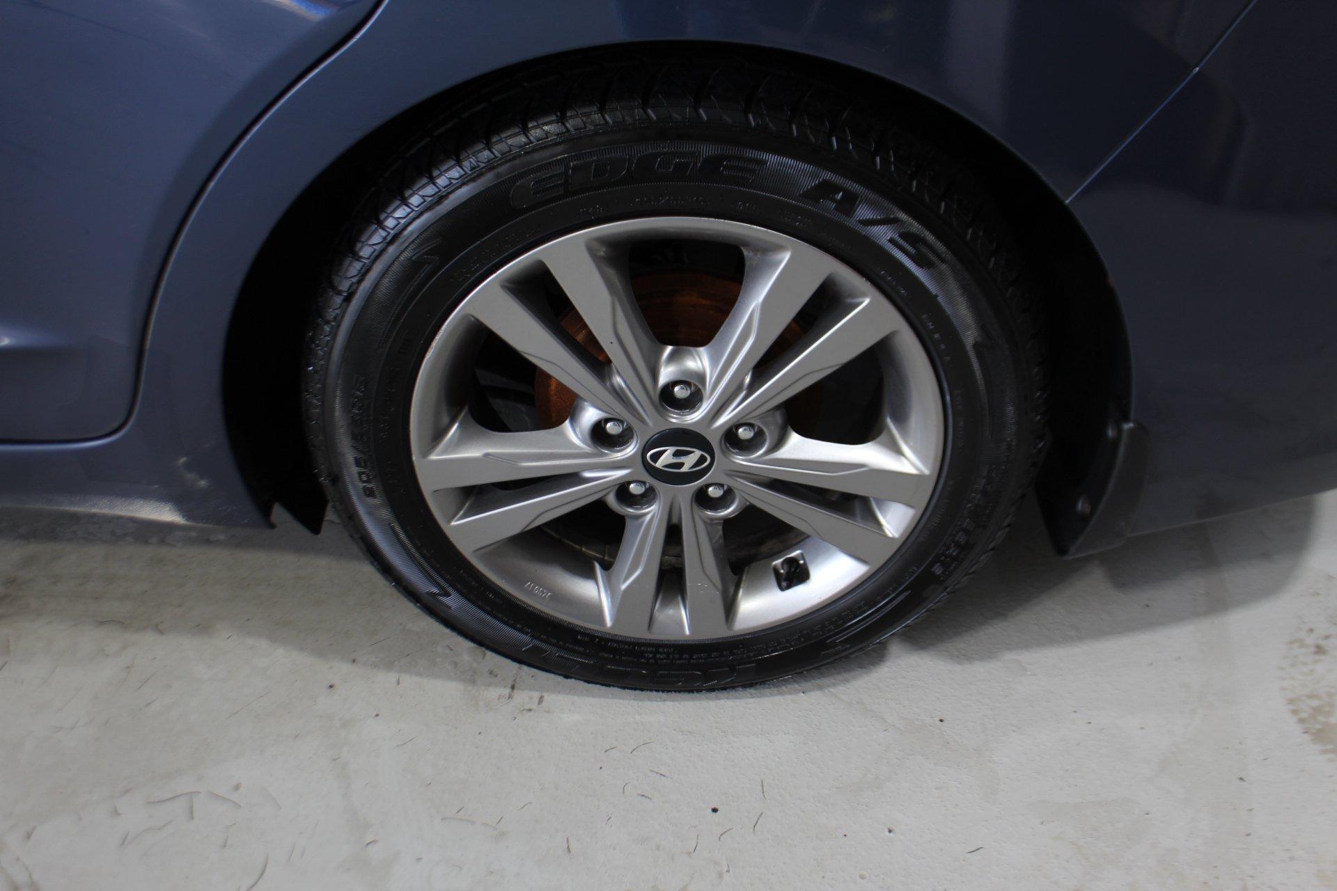 Hyundai Elantra 2018 - Image 8