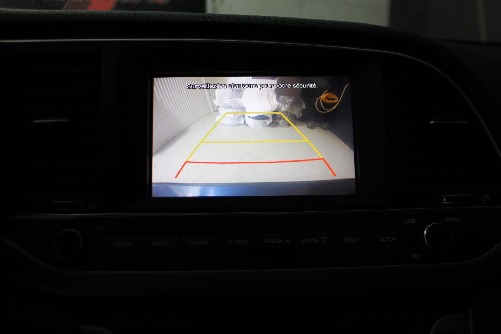 Hyundai Elantra 2018 - Image 19