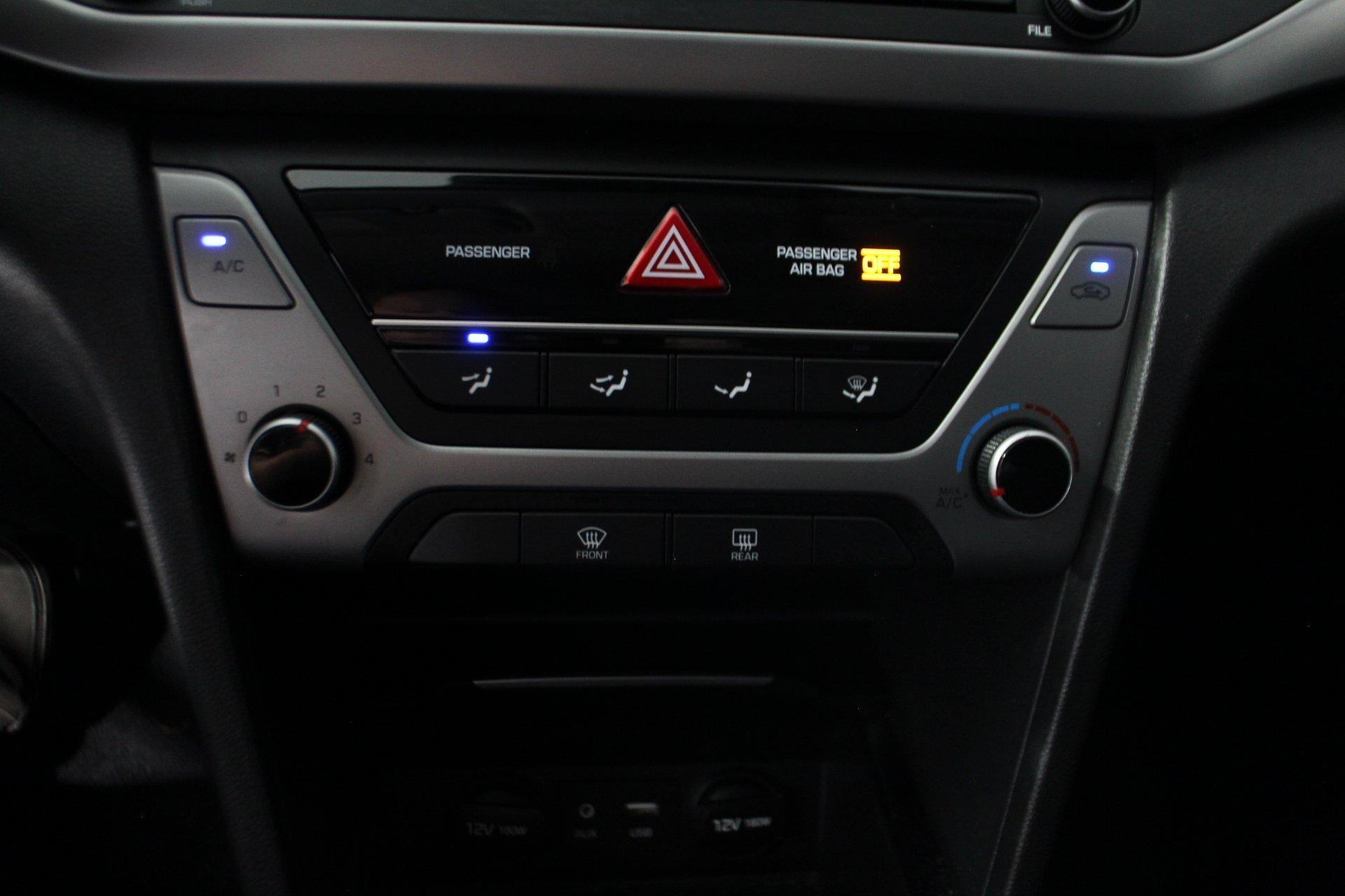 Hyundai Elantra 2018 - Image 20