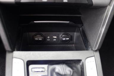 Hyundai Elantra 2018 - Thumbnail 21