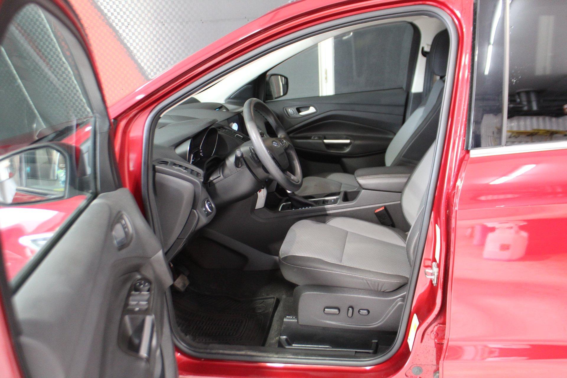 Ford Escape 2017 - Image 10