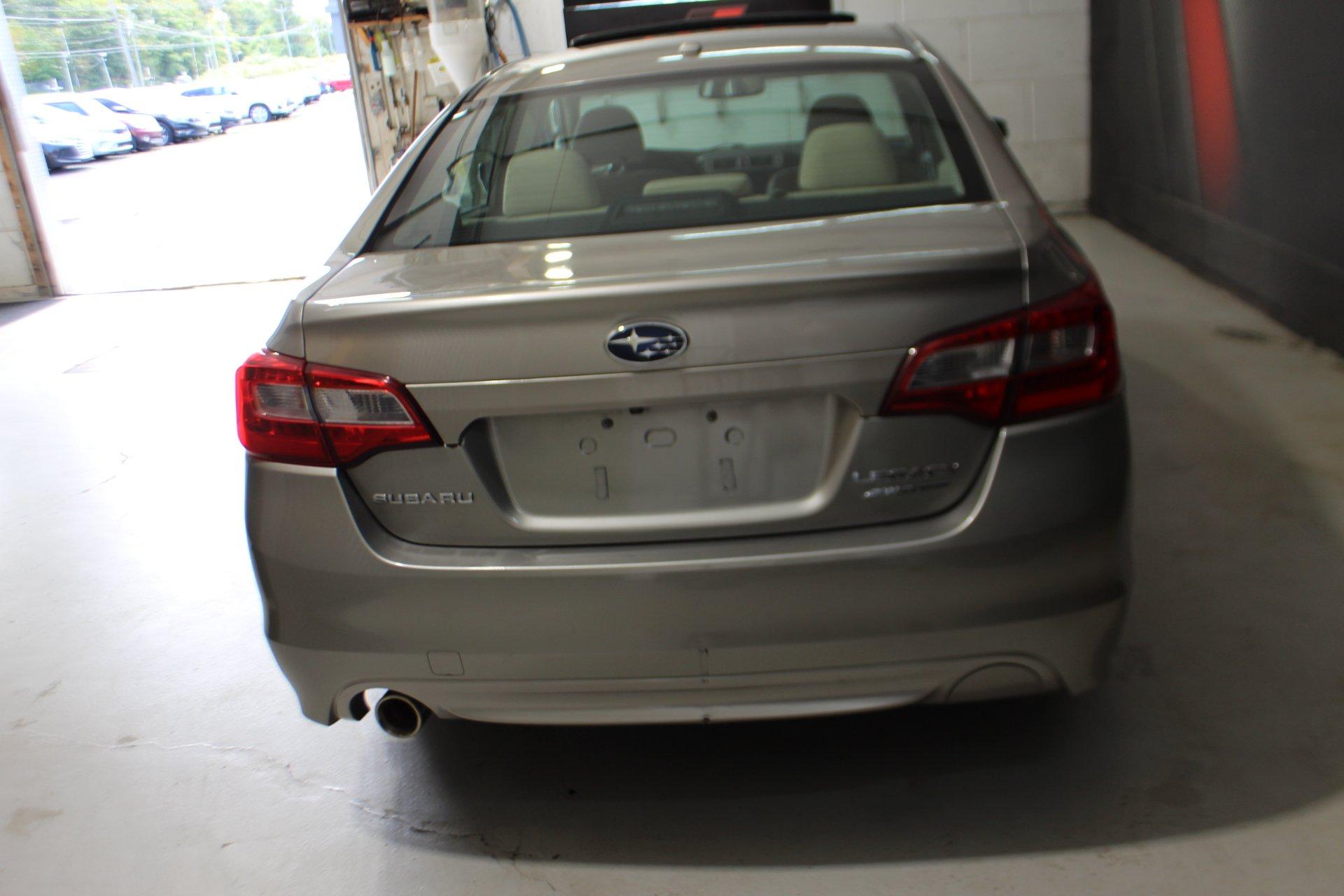 Subaru Legacy 2017 - Image 6