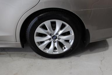 Subaru Legacy 2017 - Thumbnail 8