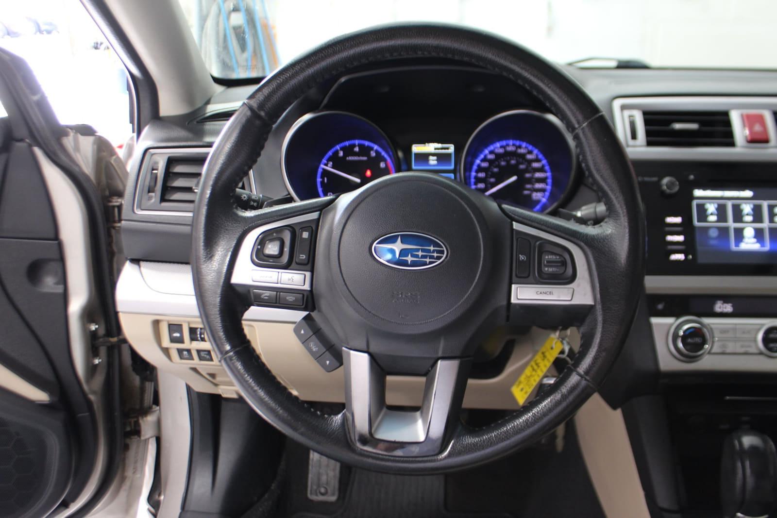 Subaru Legacy 2017 - Image 16