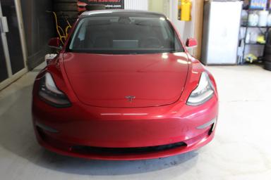 Tesla Model 3 2020 - Thumbnail 4
