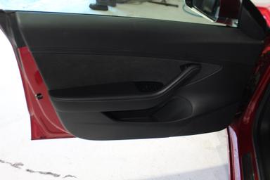 Tesla Model 3 2020 - Thumbnail 10