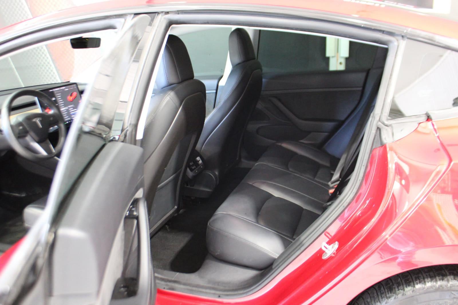 Tesla Model 3 2020 - Image 20