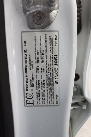 Tesla Model 3 2020 - Thumbnail 14