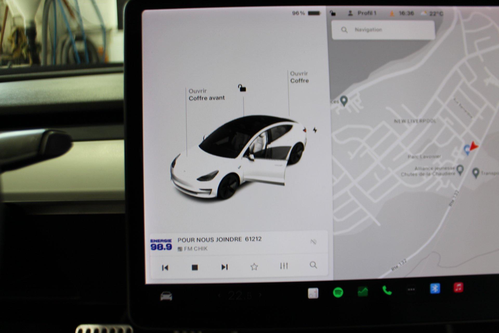 Tesla Model 3 2020 - Image 17