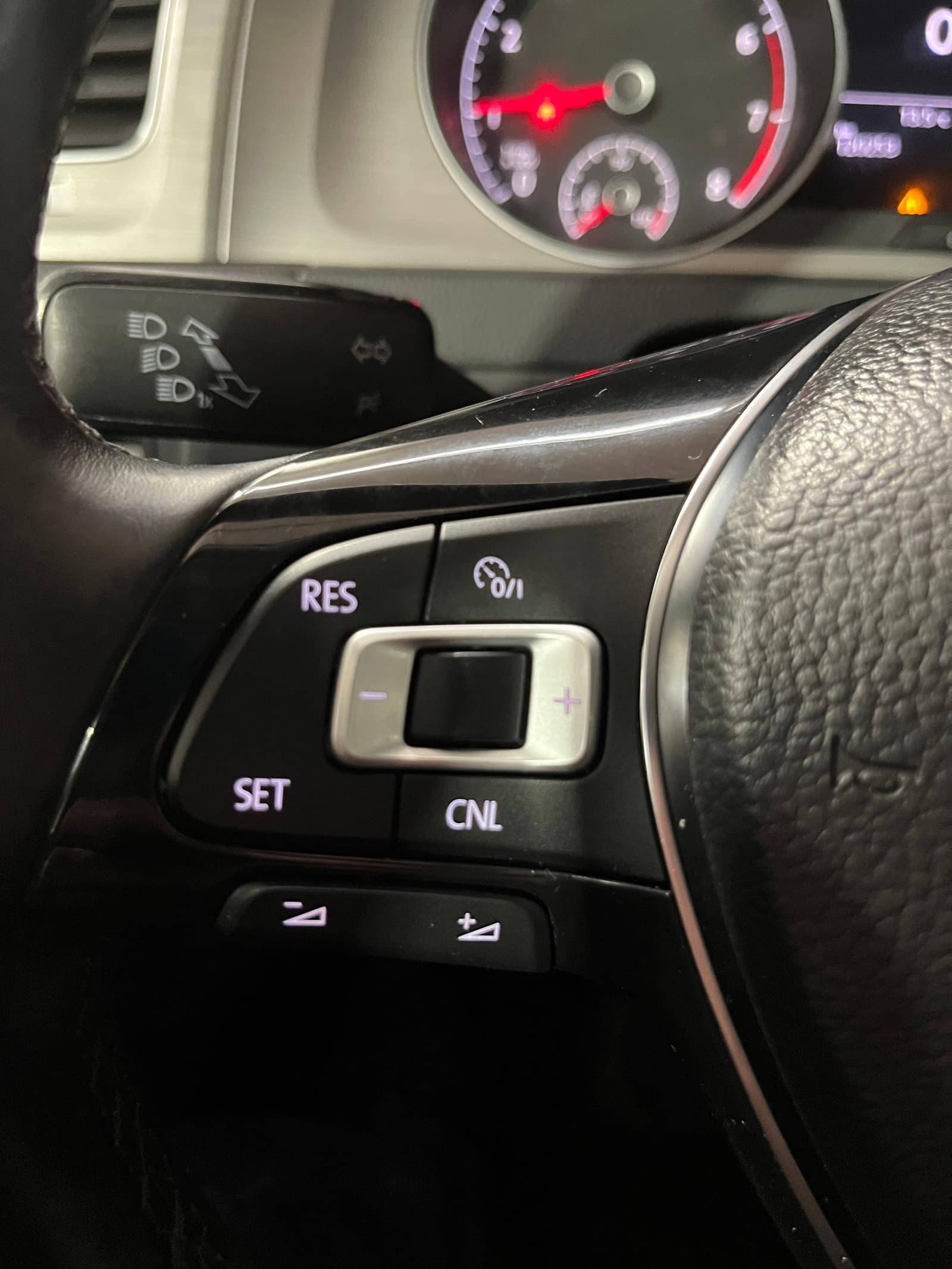 Volkswagen Golf SportWagen 2017 - Image 17