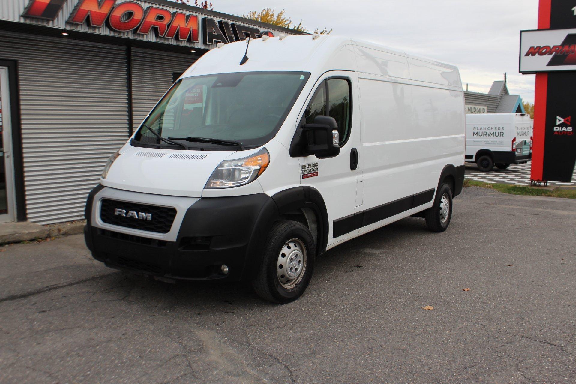 Ram ProMaster Cargo Van 2022 - Image 3
