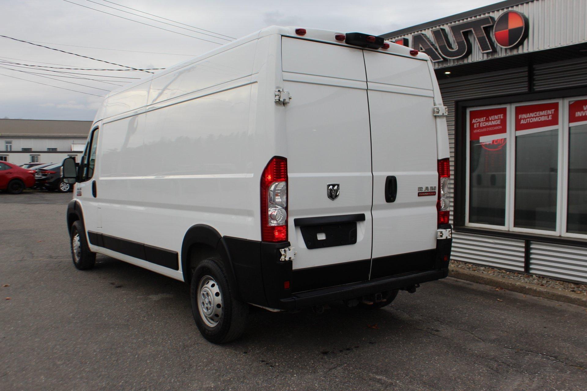 Ram ProMaster Cargo Van 2022 - Image 9