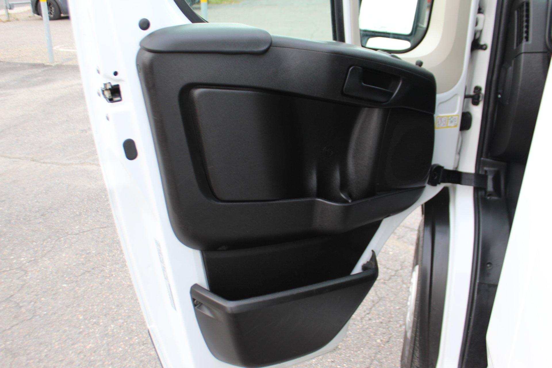 Ram ProMaster Cargo Van 2022 - Image 11