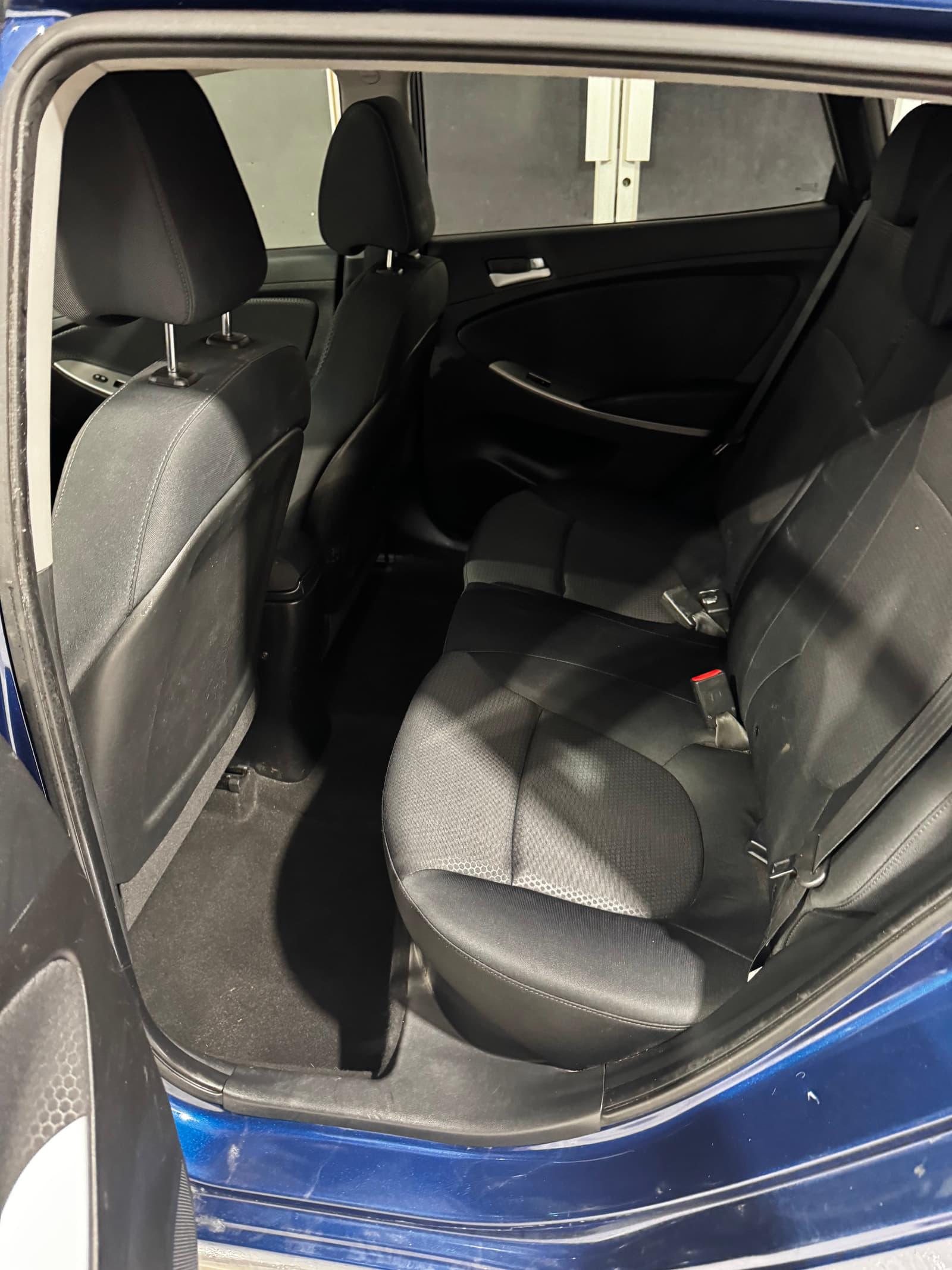 Hyundai Accent 2017 - Image 6