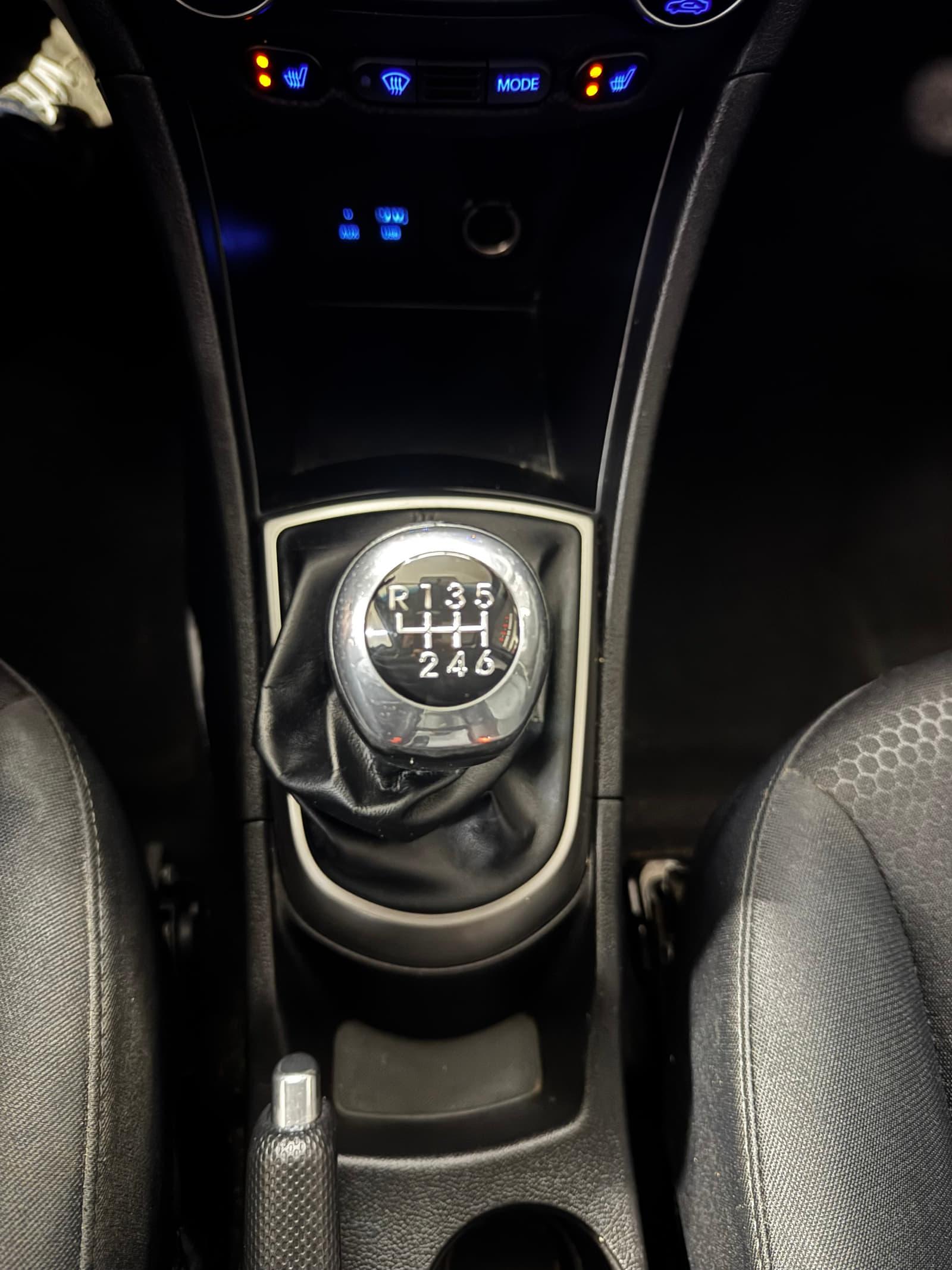 Hyundai Accent 2017 - Image 15