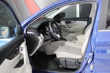 Nissan Qashqai 2021 - Thumbnail 11