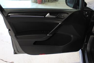 Volkswagen Golf R 2018 - Thumbnail 10