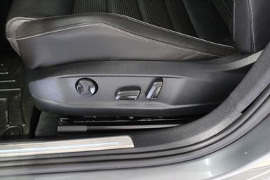 Volkswagen Golf R 2018 - Thumbnail 12