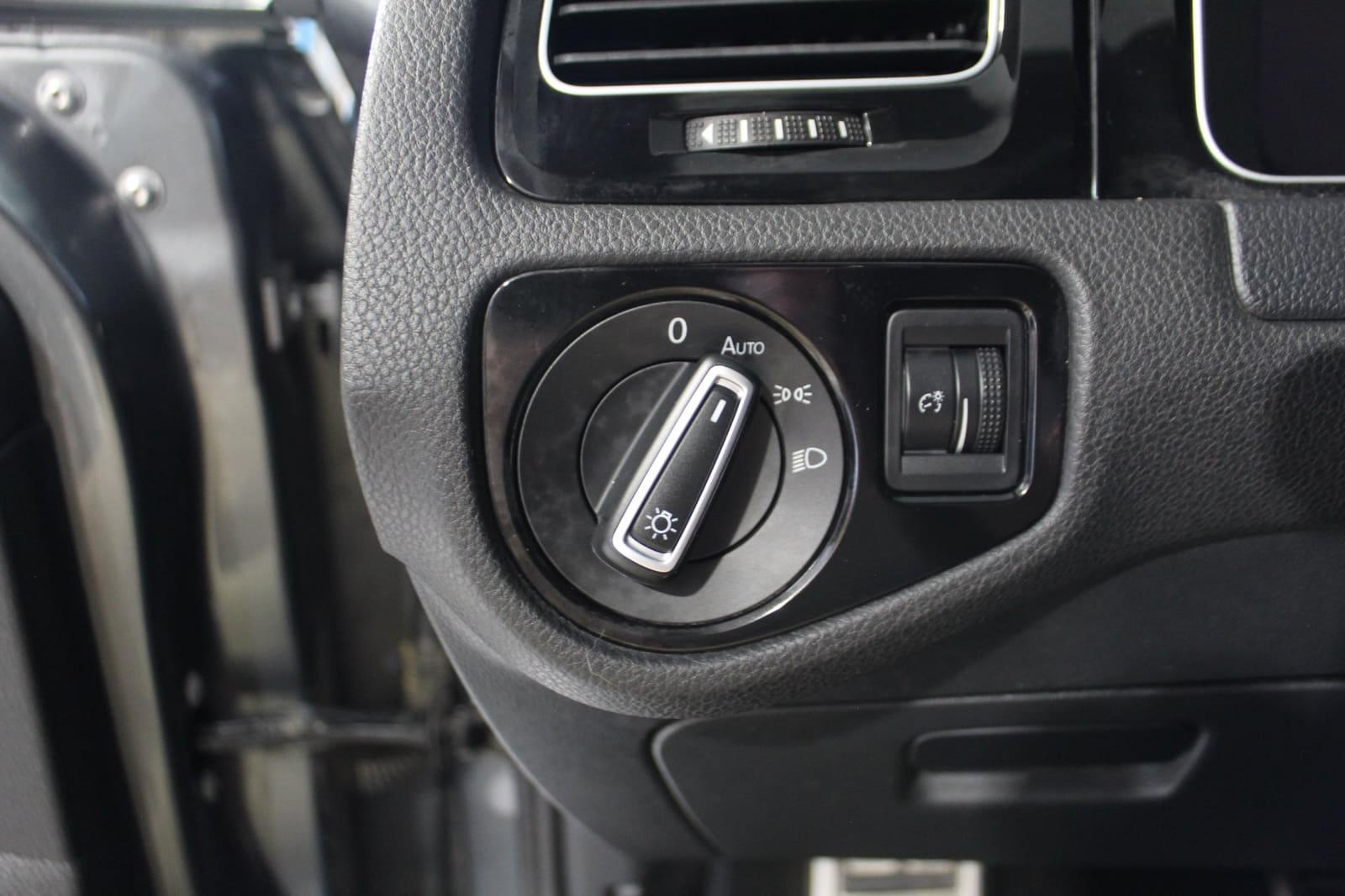 Volkswagen Golf R 2018 - Image 13