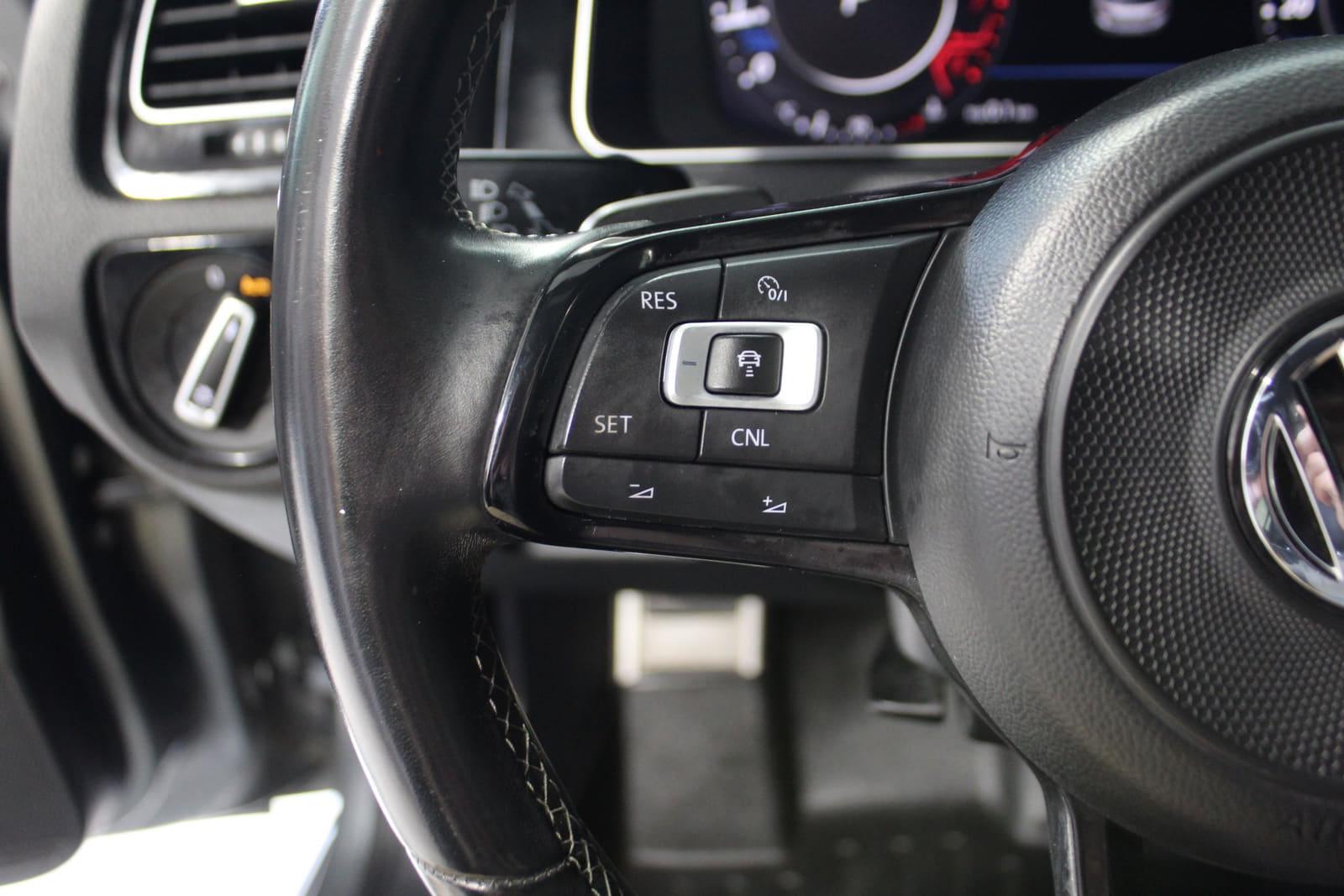 Volkswagen Golf R 2018 - Image 16