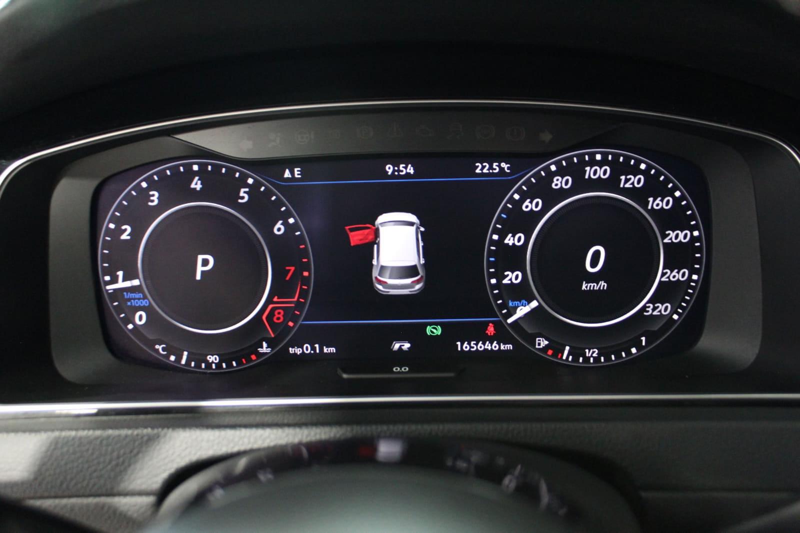 Volkswagen Golf R 2018 - Image 18