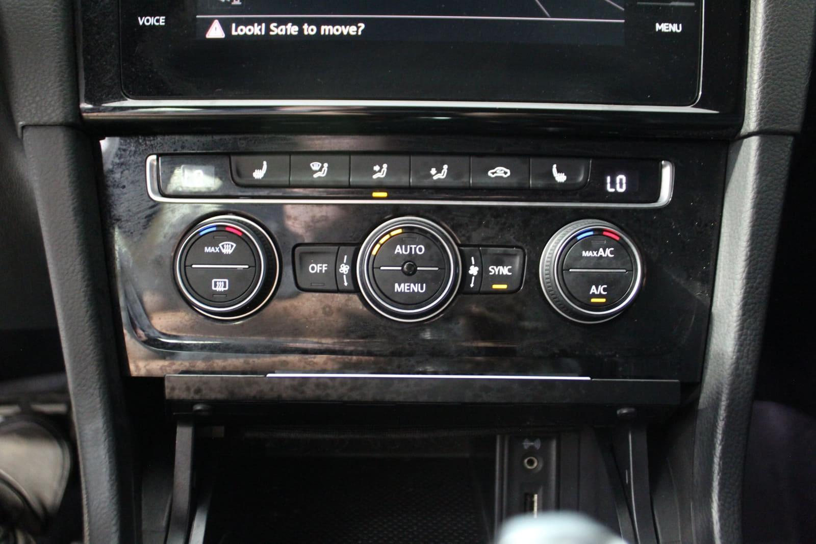 Volkswagen Golf R 2018 - Image 23