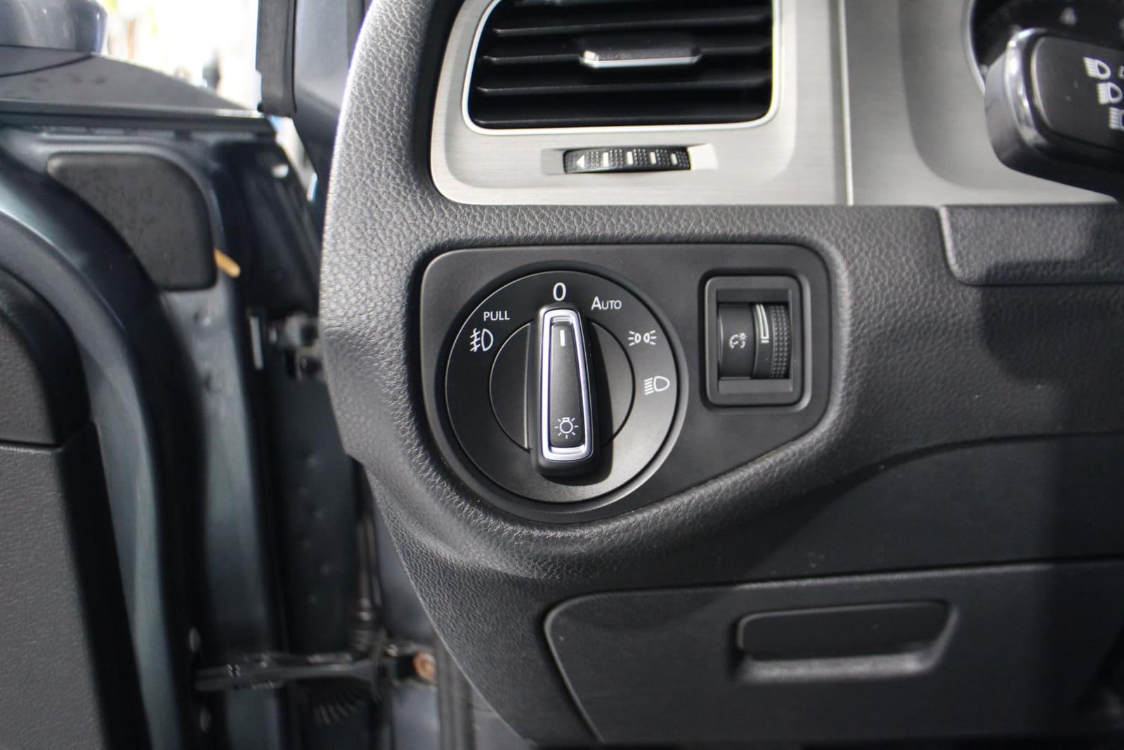 Volkswagen Golf 2016 - Image 11