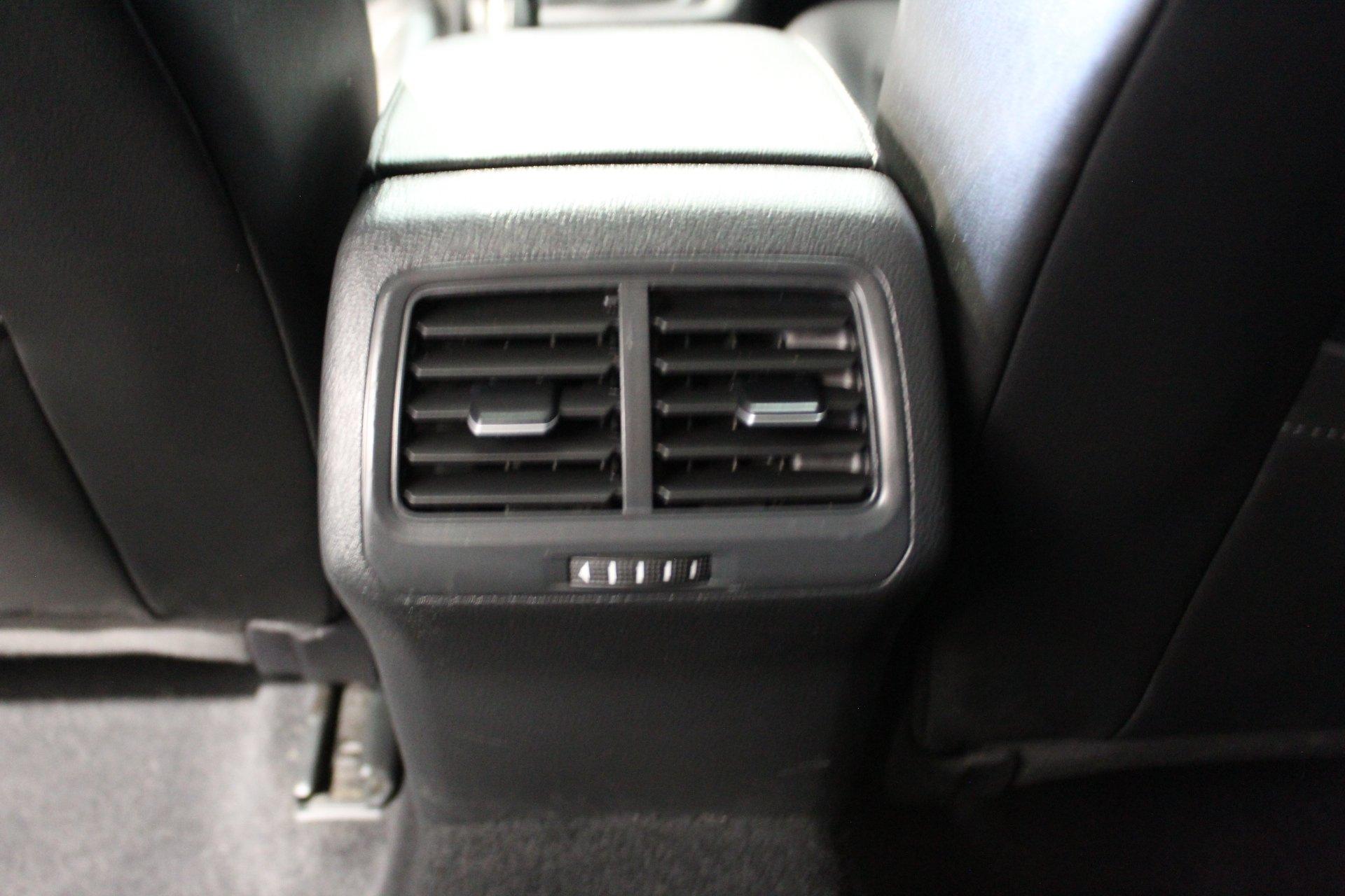 Volkswagen Golf 2016 - Image 25