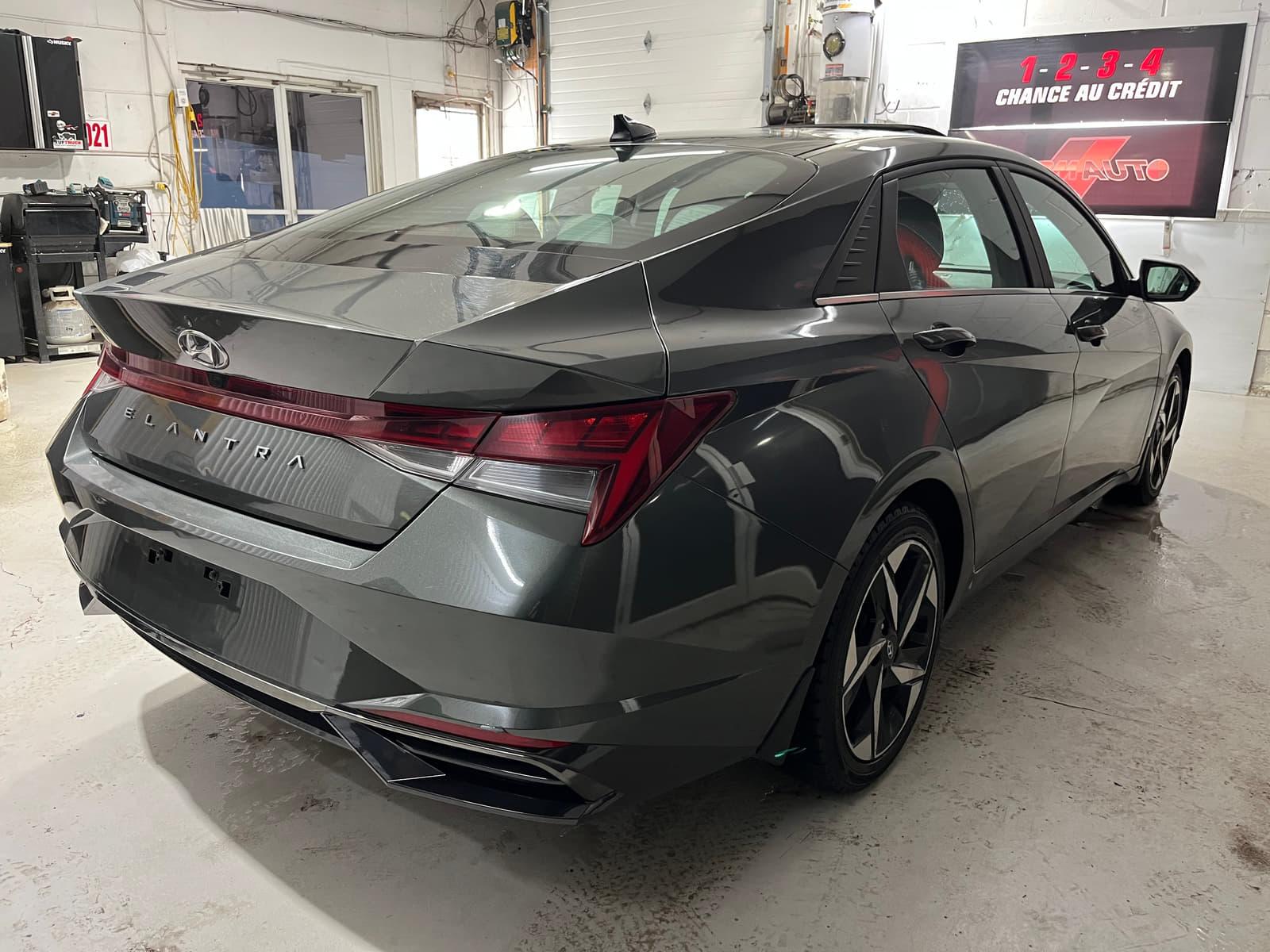 Hyundai Elantra 2021 - Image 6