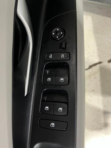 Hyundai Elantra 2021 - Thumbnail 8