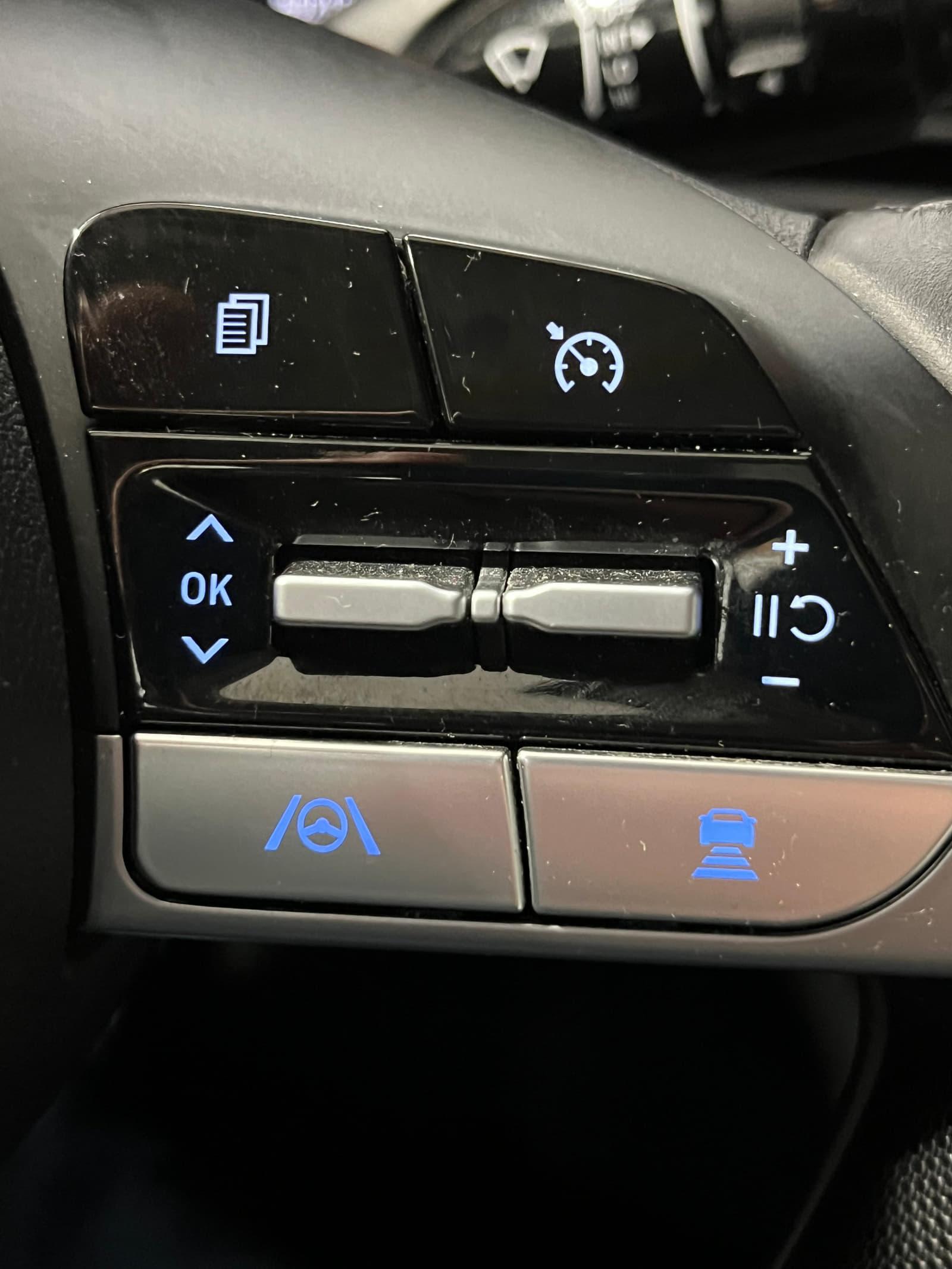 Hyundai Elantra 2021 - Image 17