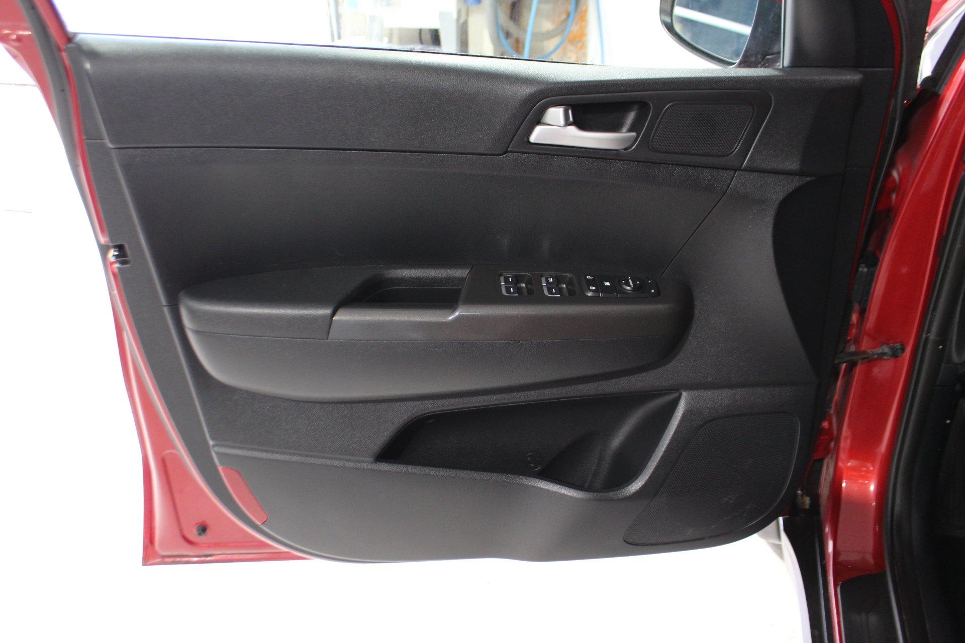 Kia Sportage 2018 - Image 9