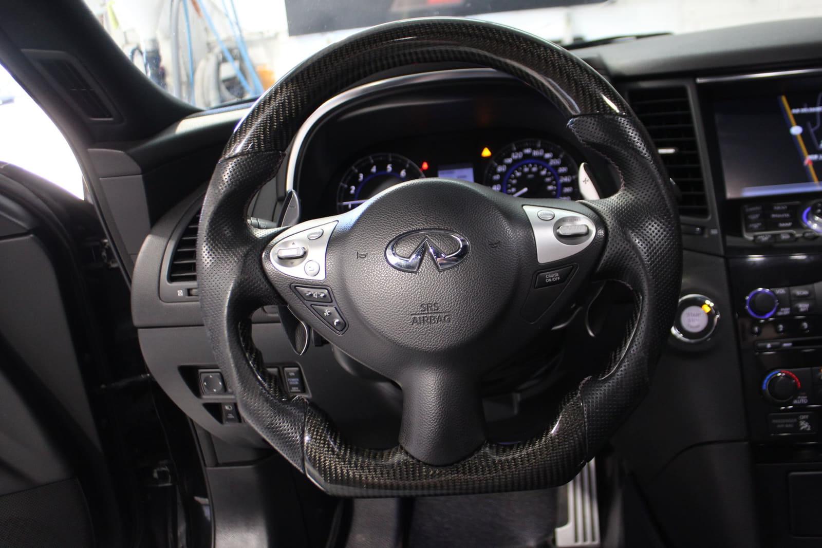 Infiniti QX70 2016 - Image 15