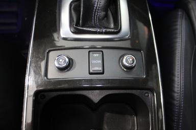 Infiniti QX70 2016 - Thumbnail 24