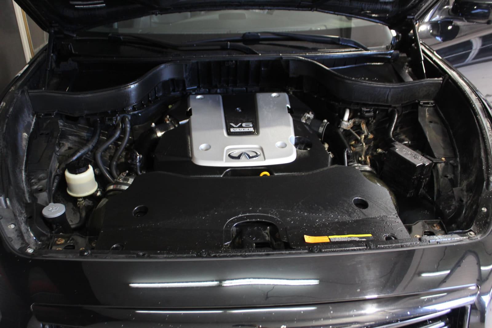 Infiniti QX70 2016 - Image 28