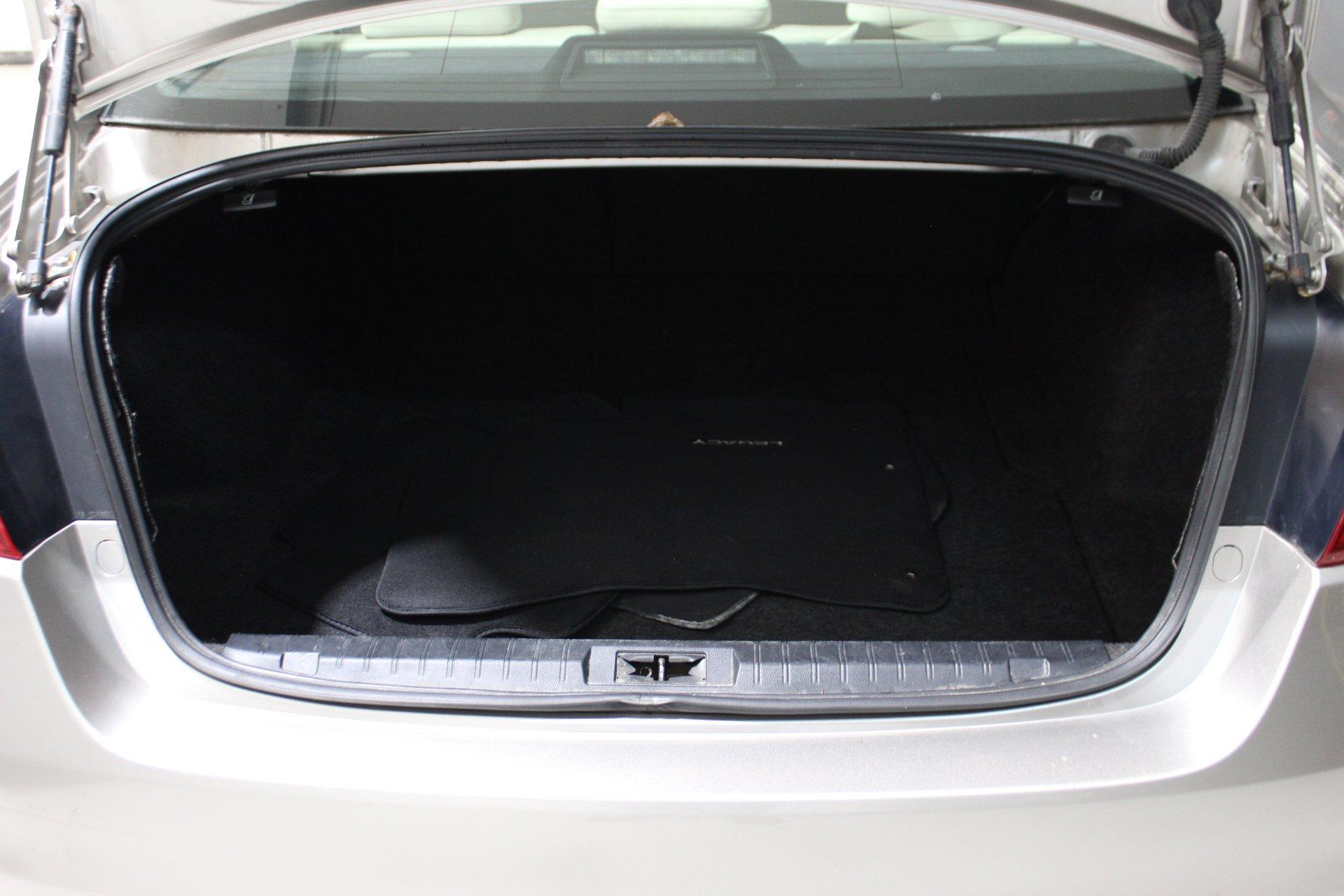 Subaru Legacy 2015 - Image 24