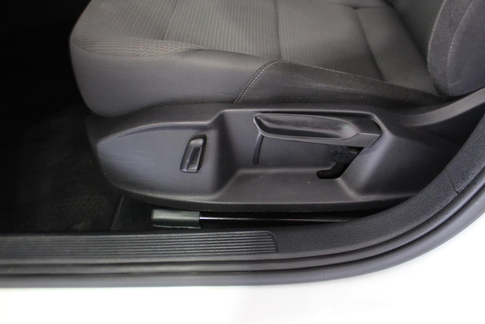 Volkswagen Golf 2017 - Image 12