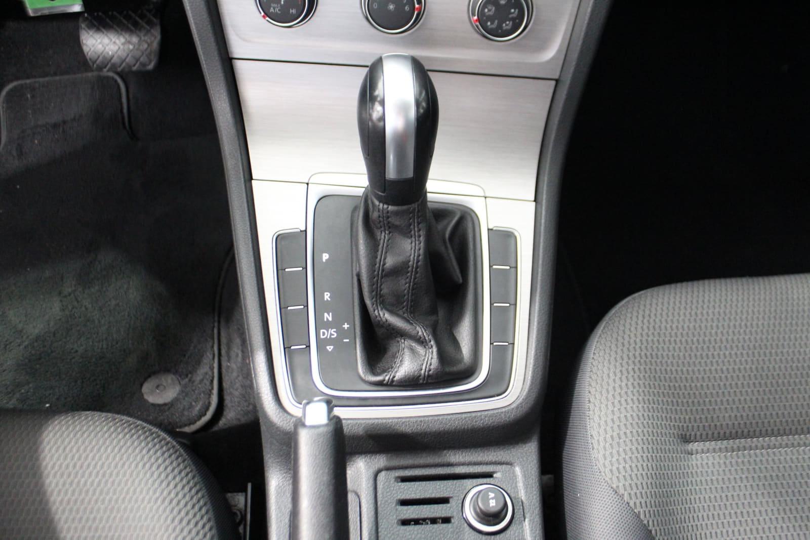 Volkswagen Golf 2017 - Image 22